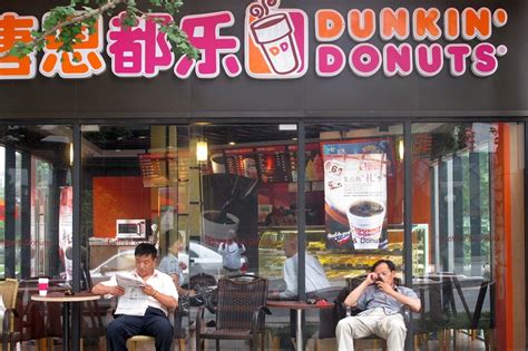 how many dunkin donuts are there in china